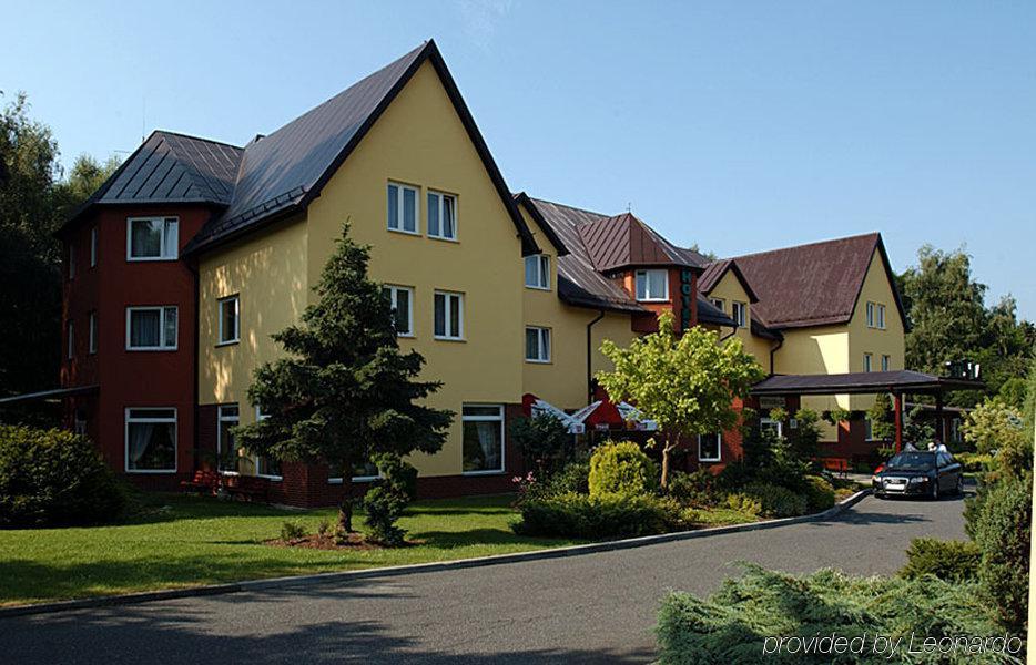 Hotel Sylwia Sosnicowice Экстерьер фото